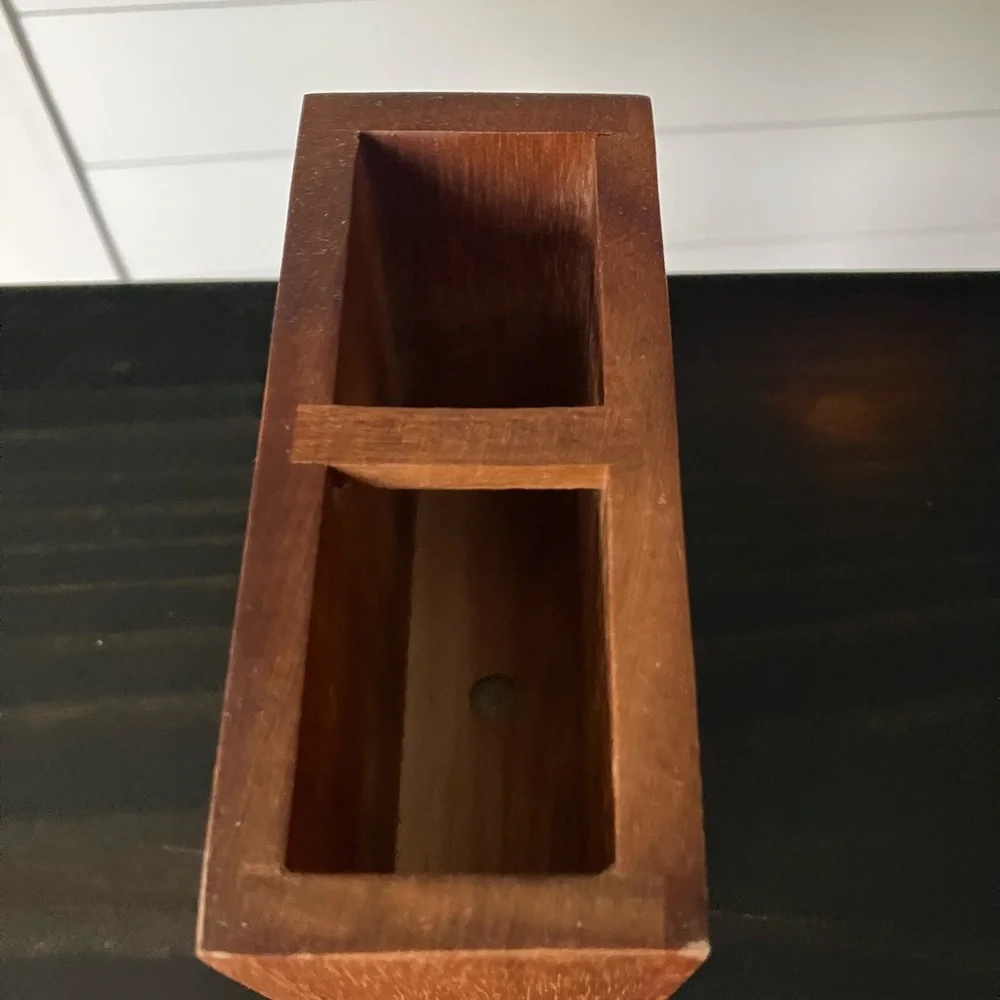 NEW Modern Wooden Toothbrush Holder